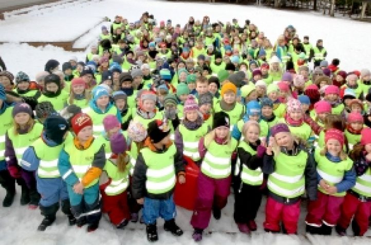 Etter brokollapsen på E-18: NOAH gjør skoleelevene mer synlige